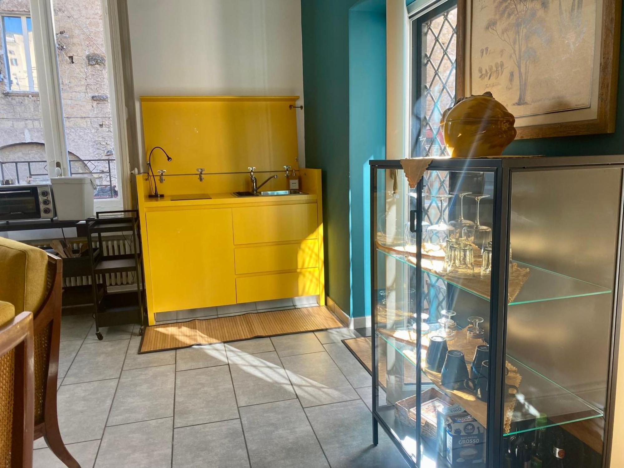 Appartamento The Nest, Nel Cuore Di Chiaia